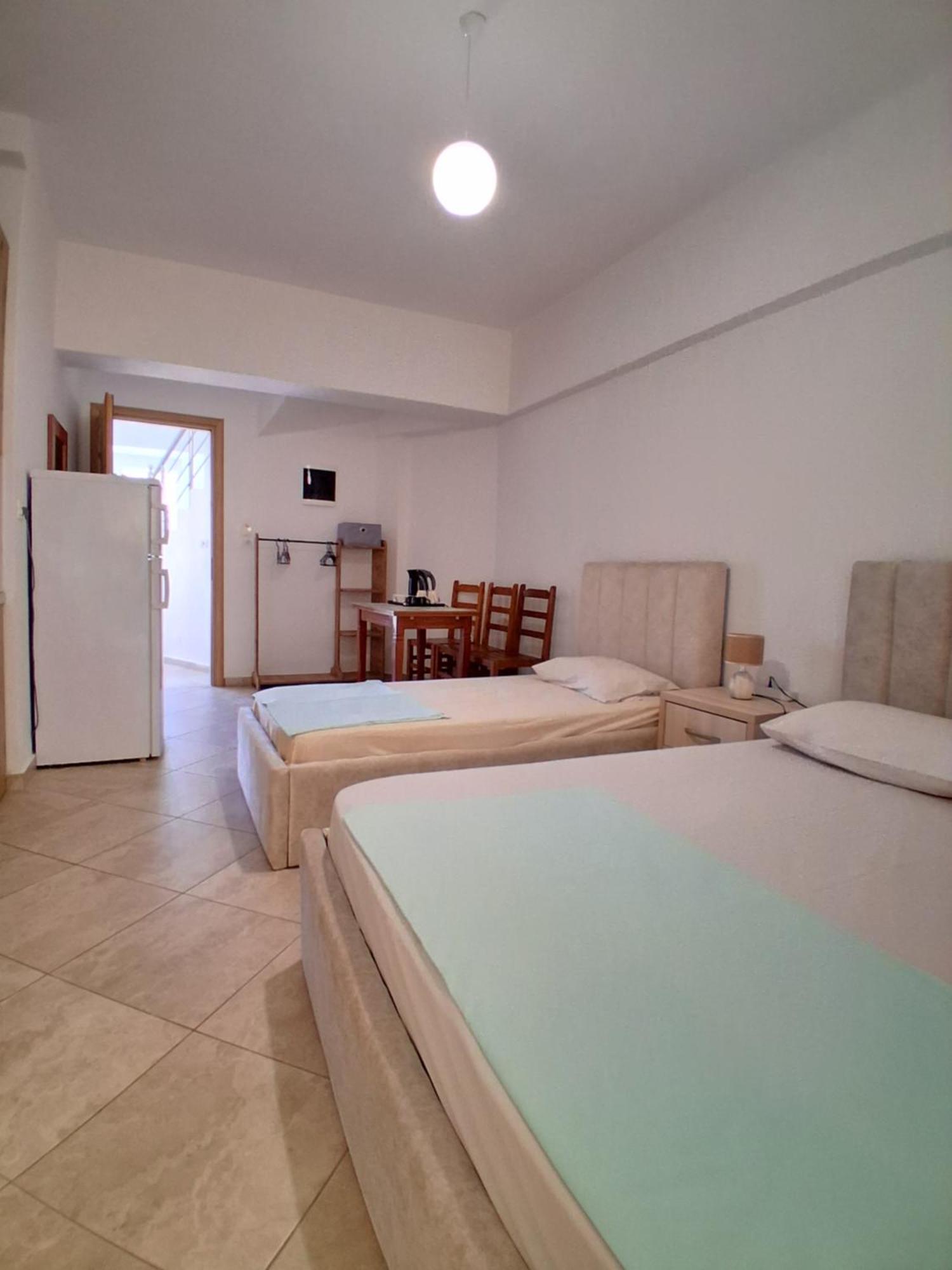 Rooms With View Himarë Oda fotoğraf