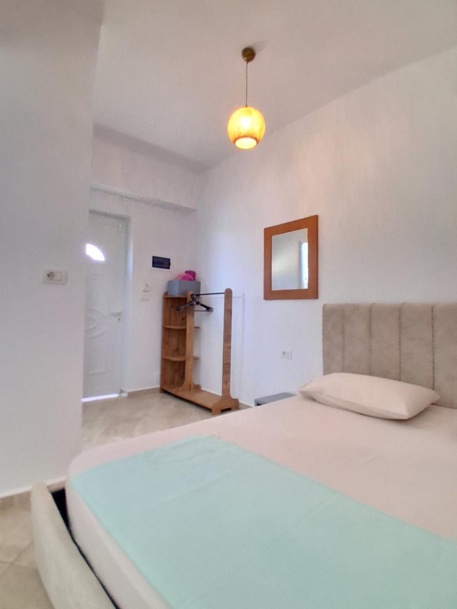 Rooms With View Himarë Oda fotoğraf